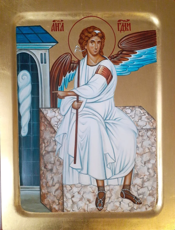 Ikona Belog Anđela — anđeo u beloj odeždi sedi na kamenu kraj praznog groba, zlatna pozadina.