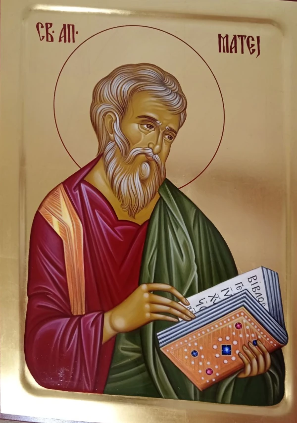 Ikona Svetog apostola Mateja — jevanđelist sa otvorenom knjigom, zeleni ogrtač, zlatna pozadina.